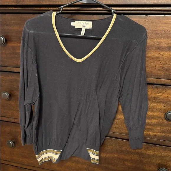 Top - Picture 1 of 2